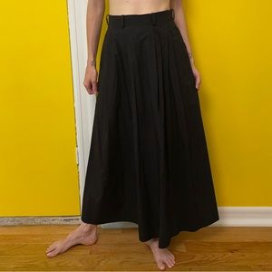 MNZ Black Poplin Pleated Skirt